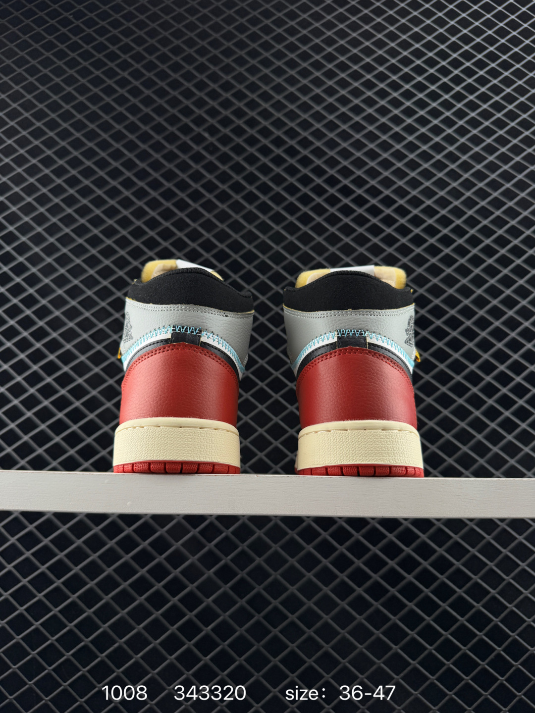 Nike Air Jordan 1 Retro Mid